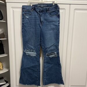 American Eagle Outfitters Women's Flare Jeans in Blue